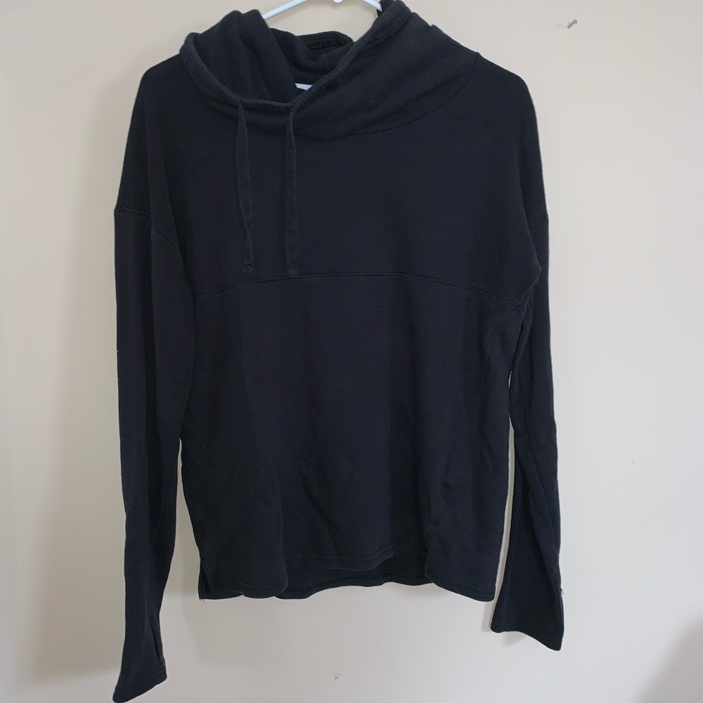 Black turtle neck sweatshirt